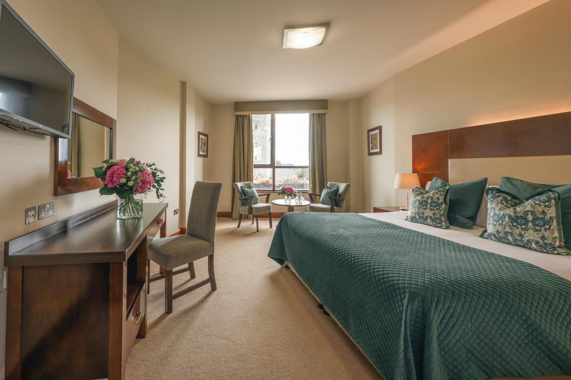 Trim Castle Hotel Eksteriør billede