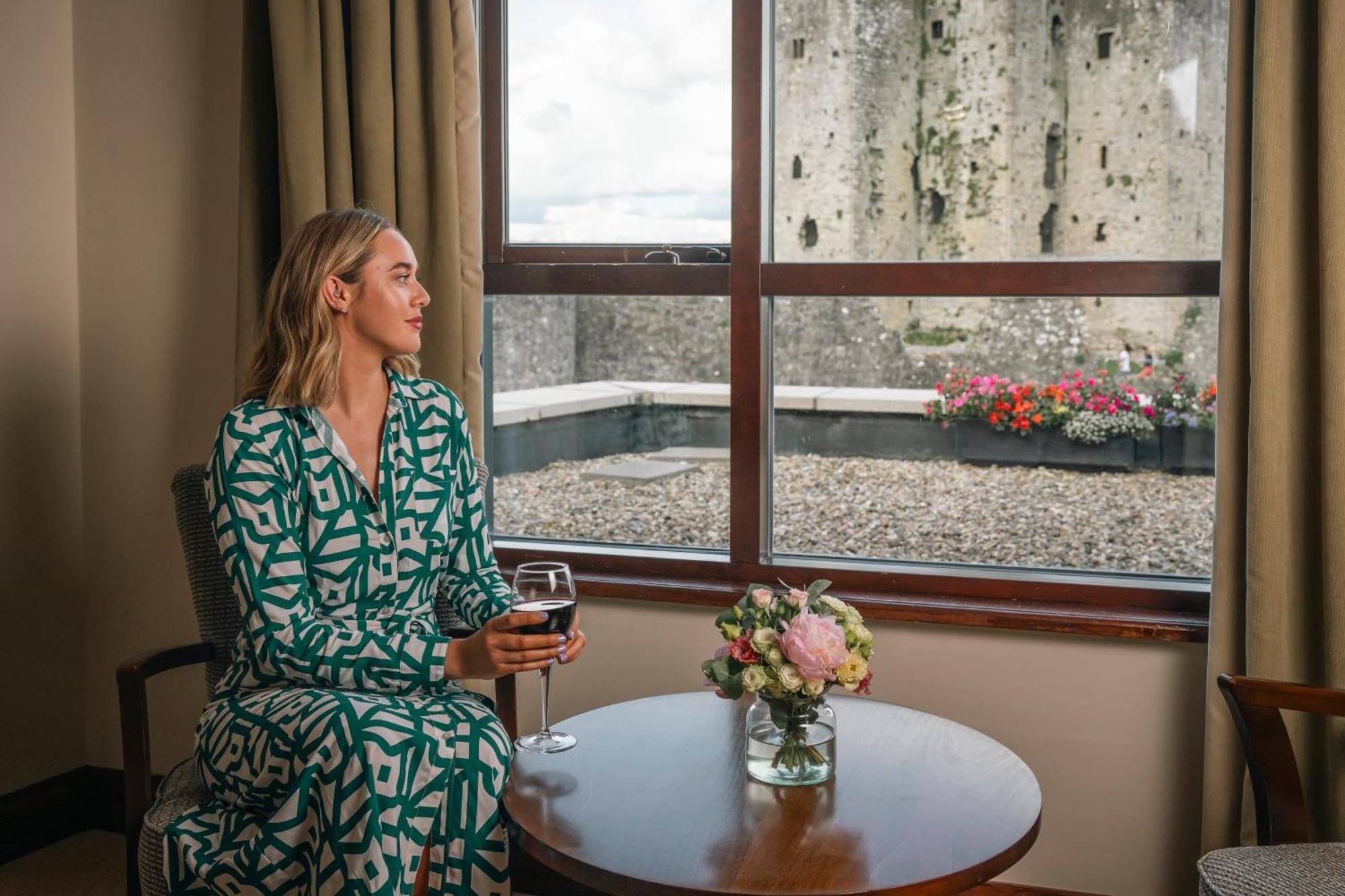 Trim Castle Hotel Eksteriør billede